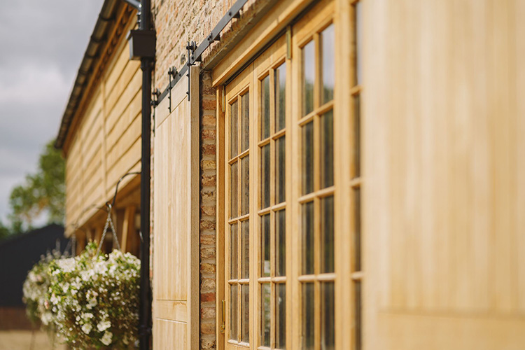bespoke oak framed garages and outbuildings from yourkshire